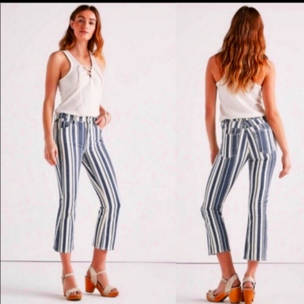 LUCKY JEANS